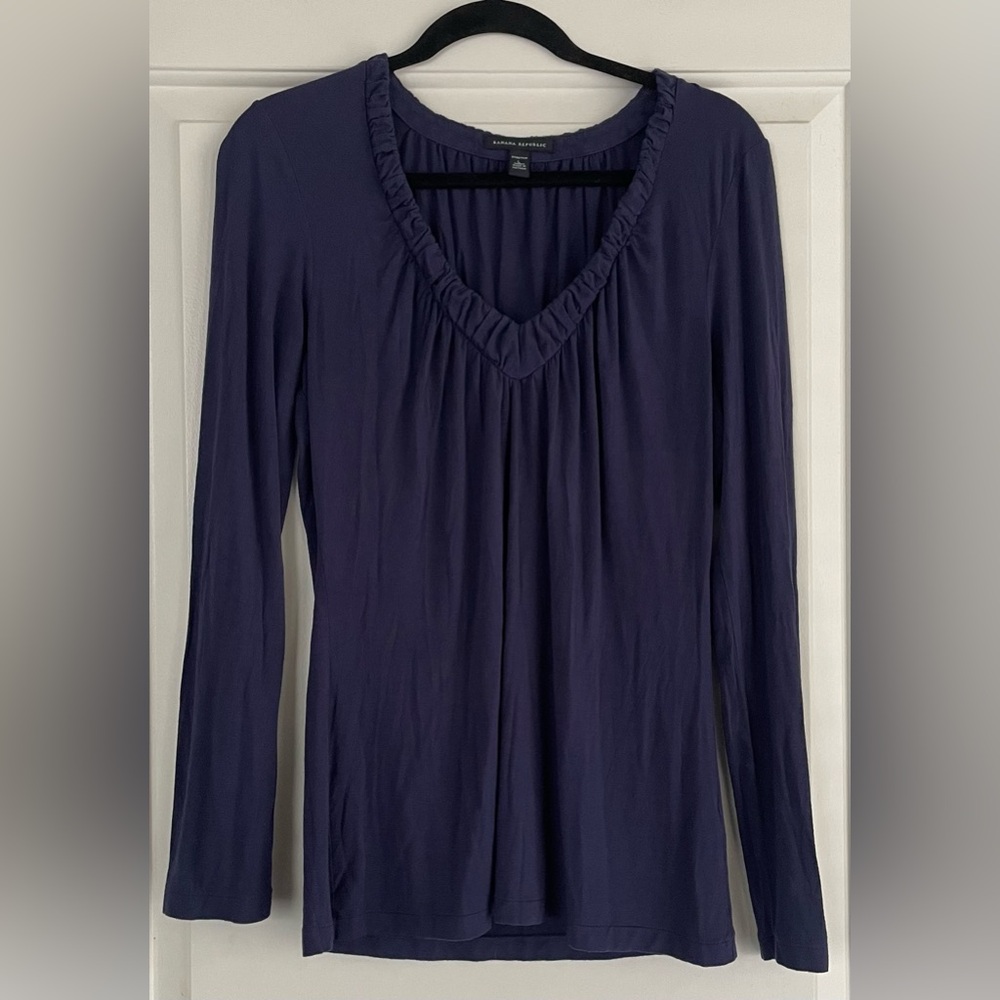 Banana Republic Women’s Navy Blue Long Sleeve Top